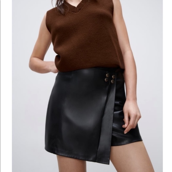 NWT Zara black faux leather skort - Picture 5 of 7
